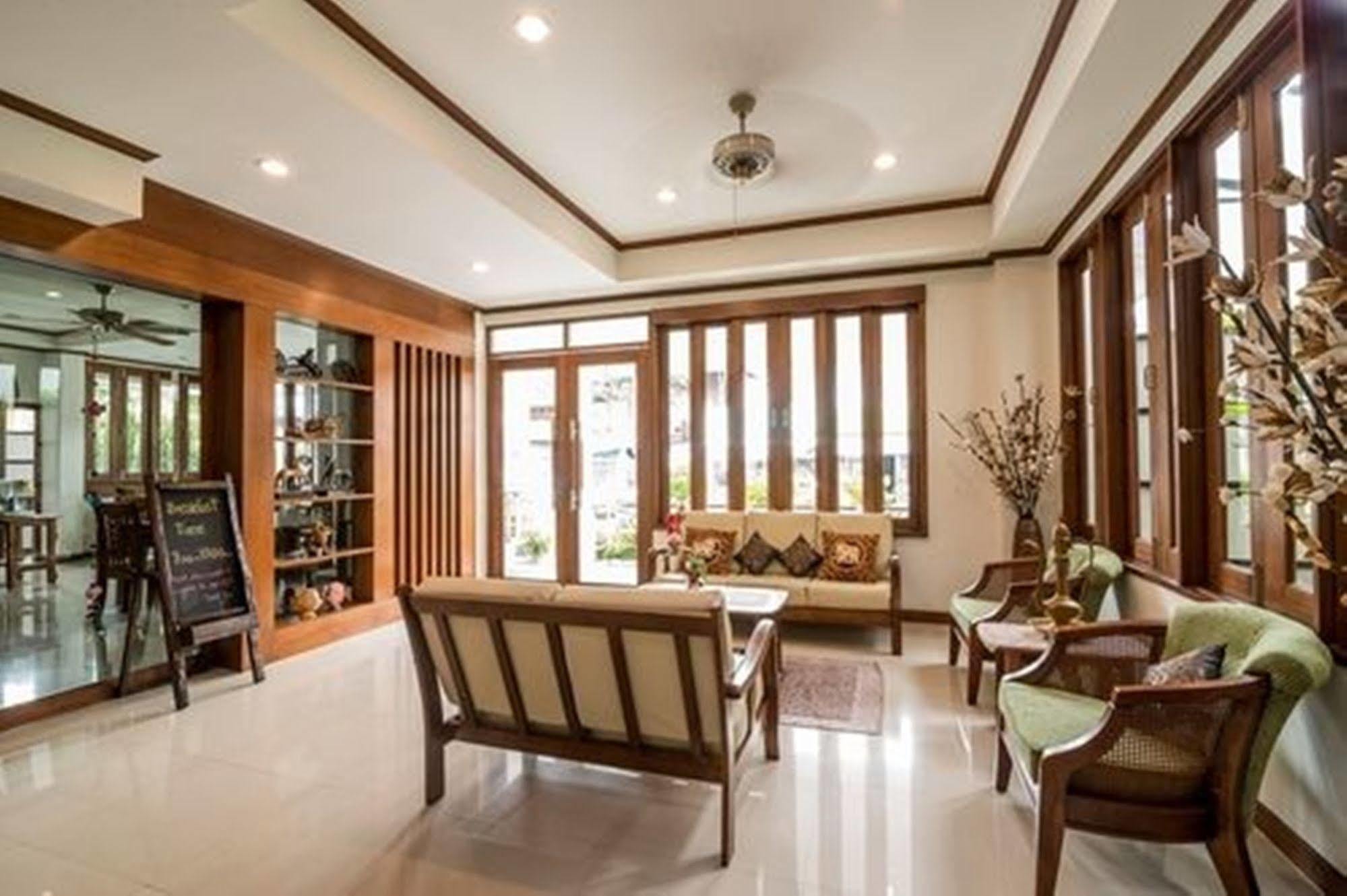 Hotel Cozytel Chiangmai Chiang Mai Exterior foto