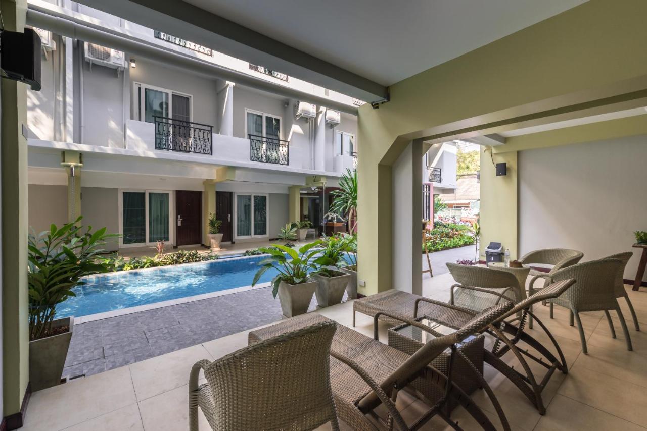 Hotel Cozytel Chiangmai Chiang Mai Exterior foto